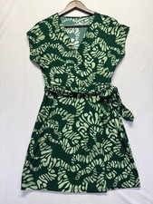 Nine West Wrap Dress Womens Medium Green Abstract Print V Neck Cap Sleeve Belted