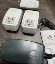 Demall Multiple Use Switch 3 Power 110Volt Outlets W/Remote Control Brand New