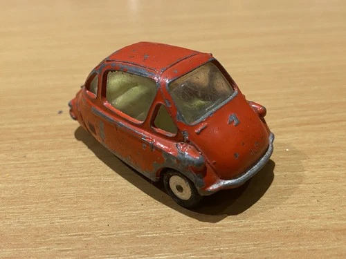 CORGI "VINTAGE" DIECAST MODEL (HEINKEL TROJAN BUBBLE CAR) CAT 233/USED