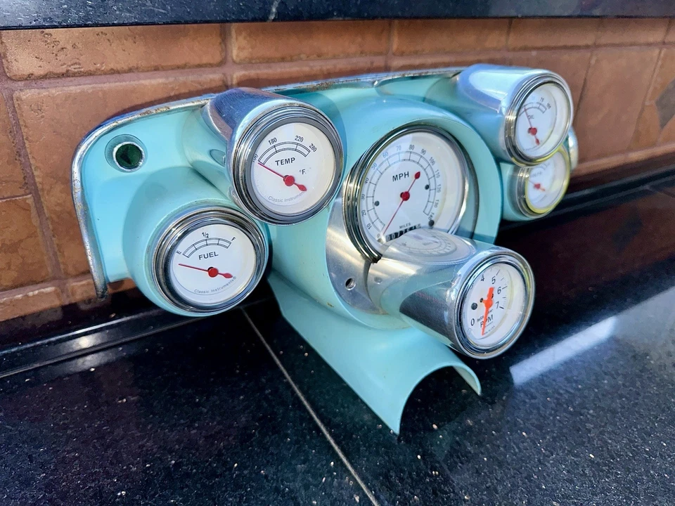 Chevrolet Belair Nomad 1957 tablero cuadro de instrumentos velocímetro 1584733 Foto 3 de 4