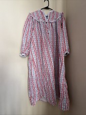 Vintage Lanz Of Salzburg Flannel Nightgown Made In USA Size S