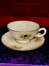 Set Of 2 Cups & Saucers Lenox China Pine( Cone) Ivory W /Gold Trim W-133