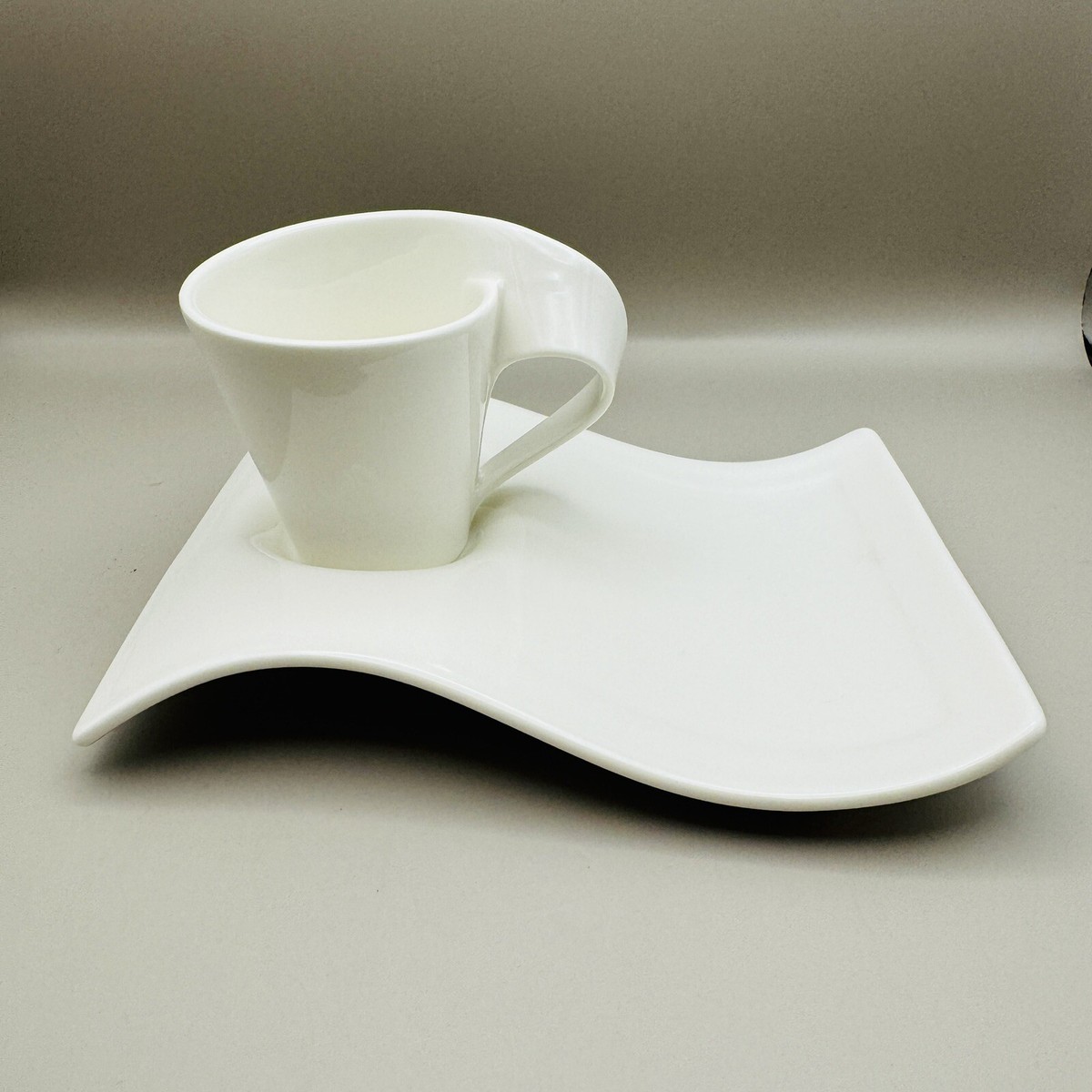 Villeroy & Boch New Wave Cup & Snack Tray Saucer Set White Villeroy & Boch New Wave Cup & Snack Tray Saucer Set White