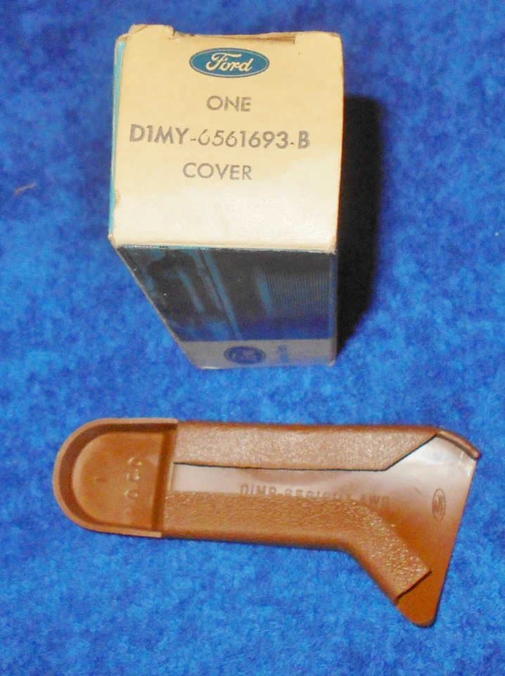 Monterey Custom Marquis Brougham 1971 1972 nuevo de Lote Antiguo LH Jengibre Cinturón de Seguridad Cubierta Bota  Foto 3 de 3