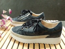 VANELi Sport Quail Hidden Wedge Platform Sports Shoe Sneaker Blue Suede 9.5