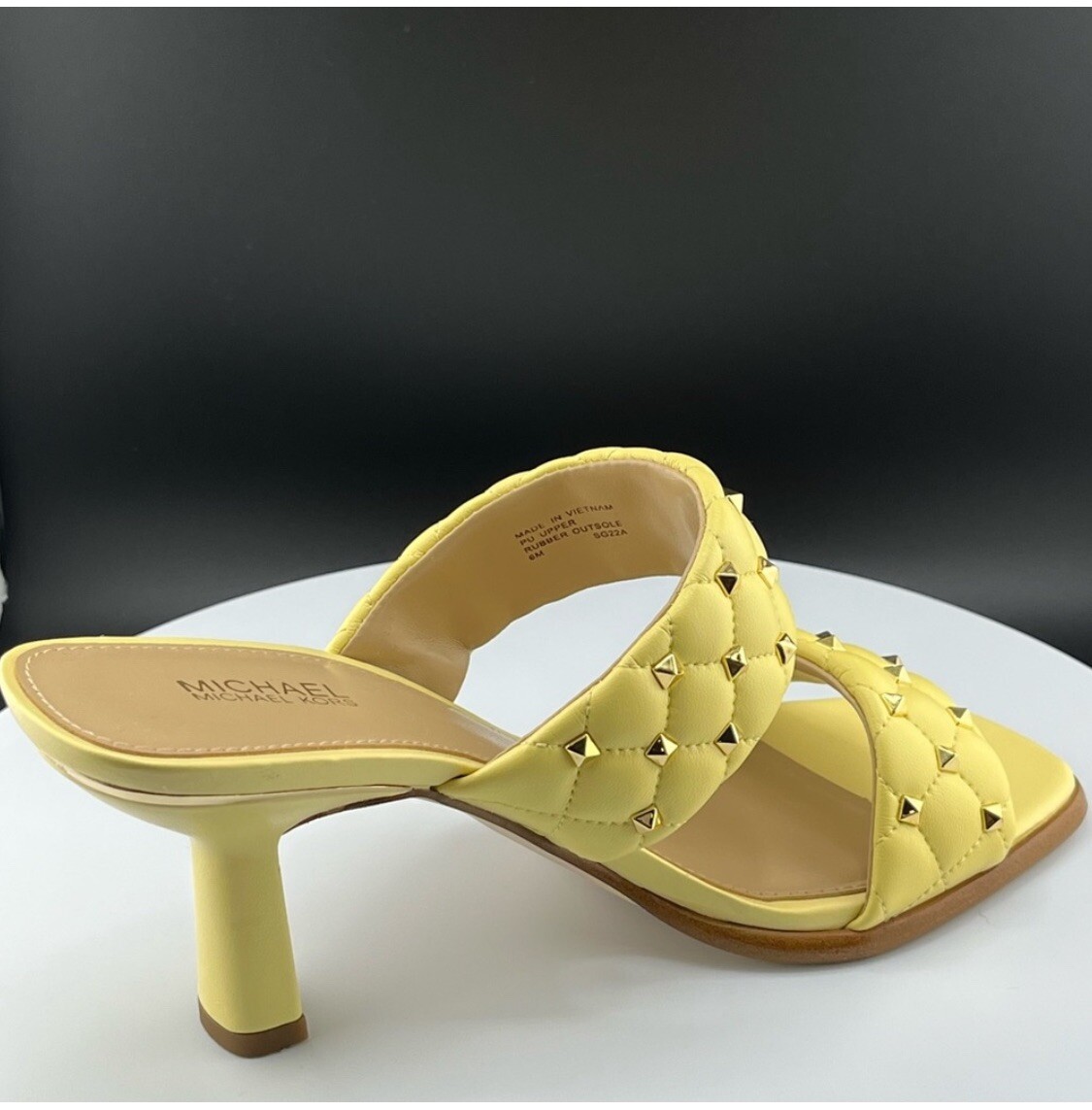 マイケルコース　アメリアミュール　サンダル 25 Size 7-Michael Kors Amelia Sandal Women's Mule Yellow/Gold(SG22A
