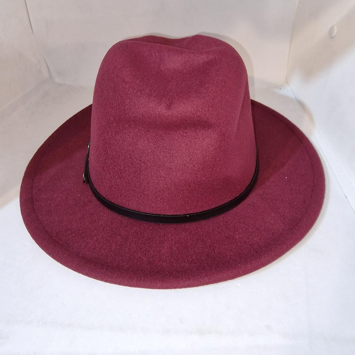 BURGUNDY FELT FEDORA HAT WIDE BRIM TRILBY WITH STUDDED BAND UK