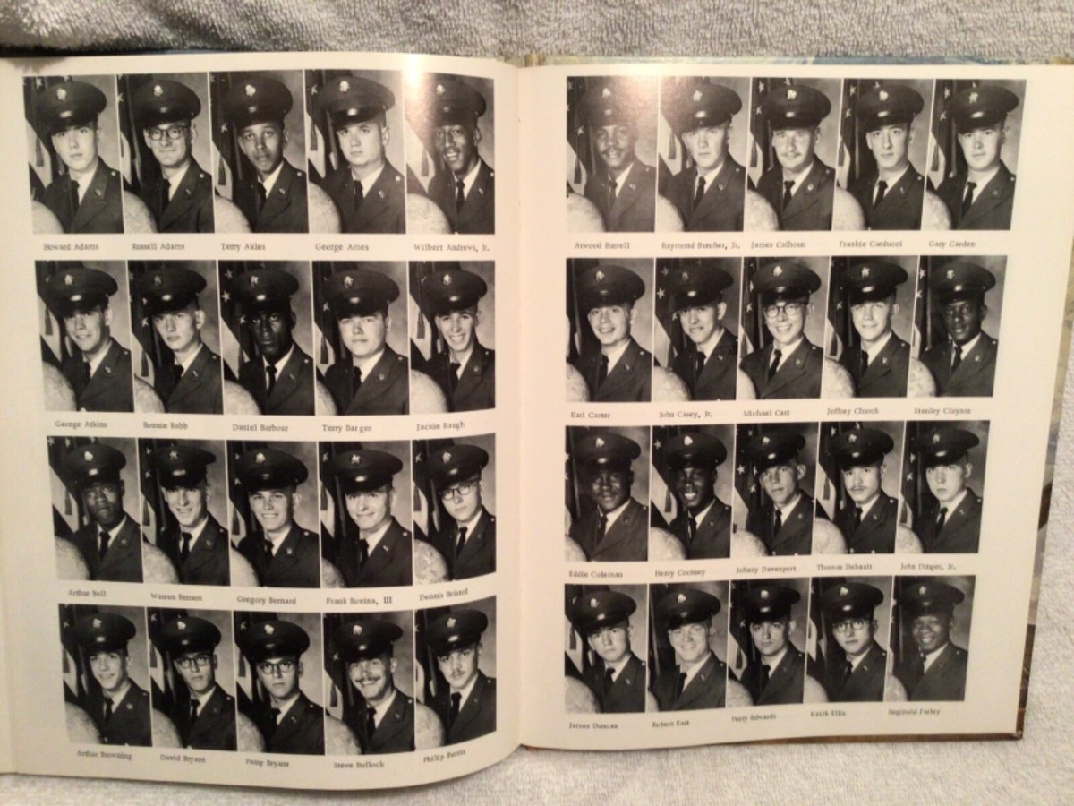 1972 Book U.S. Army Training Center Armor Fort Knox 17th Battalion