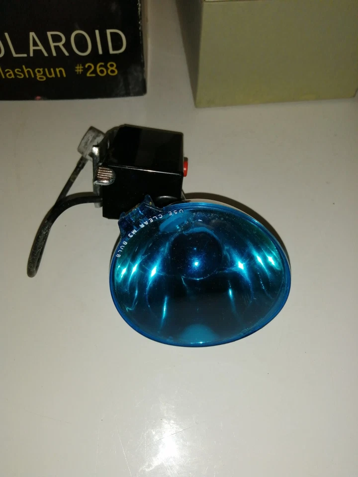 Ancien flash Polaroid Flashgun 268 dans sa boite - Photo 2/4