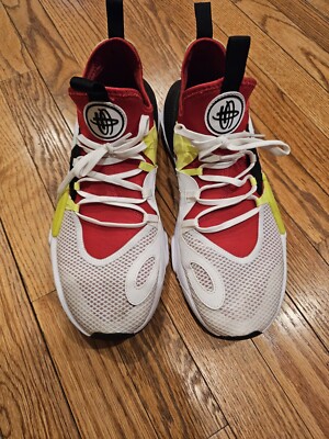 Size 10 Nike Huarache TXT White Red Volt