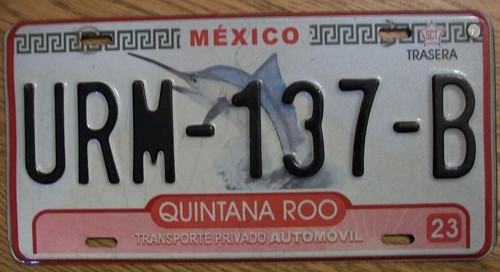 SINGLE MEXICO state of QUINTANA ROO LICENSE PLATE -2011/13- URM-137-B AUTOMOVIL