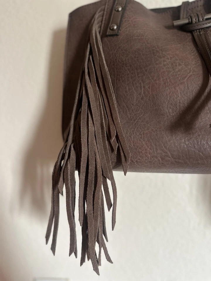 Bolso Bandolera Simply Noelle Marrón/Metal Imitación Cuero Flecos, Nuevo Foto 3 de 4