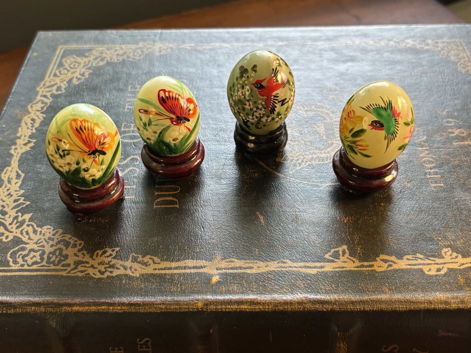 Set of 4 Vintage Hand Painted Jade Eggs with Birds & Flowers on Wood Stands Nice