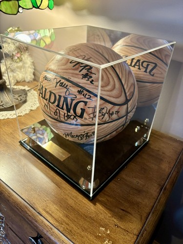 INDIANA FEVER Signed Eastern Conference Champion Basketball Ball w/ Display Case - Picture 3 of 7