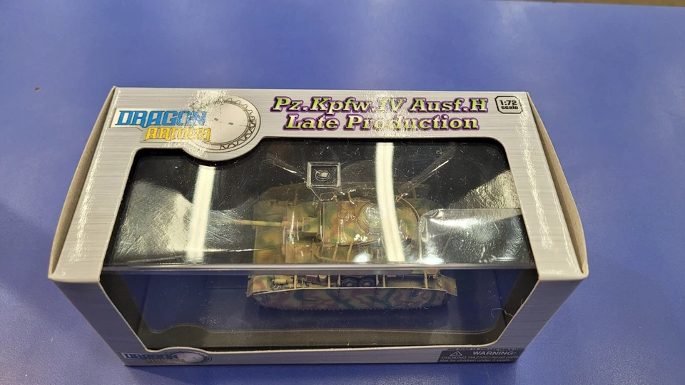 DRAGON ARMOR 1/72 60651 Pz.Kpfw.IV Ausf.H Late Production WW2 Eastern Front Tank - Image 3 of 4