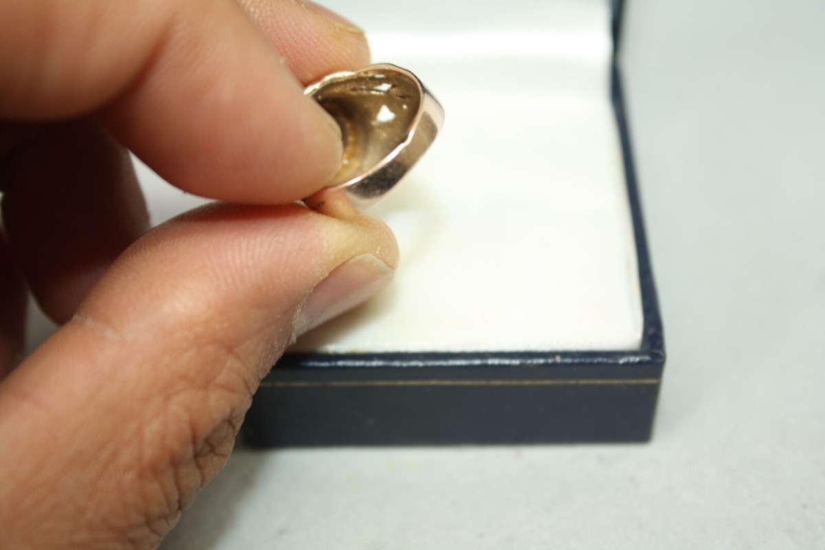 do not do 1 coin signet ring #9.5