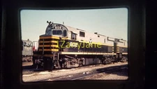 23017 TRAIN ENGINE LOCOMOTIVE 35MM SLIDE CARGILL # 2053 ORD NE EEEEE