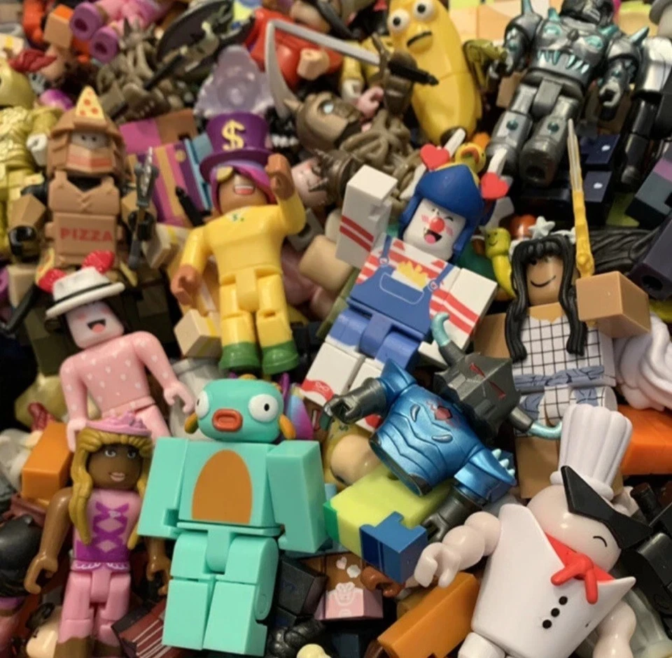 Lote de 10 figuras de acción de juguetes R0BL0X paquete de figuras con accesorios SIN CÓDIGOS Foto 3 de 4