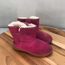 UGG Kids Classic II Sheepskin Pink Boots Girls Size 8 Toddler Little Kids
