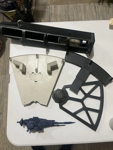 Vintage 1978 Death Star Playset - Elevator + Parts