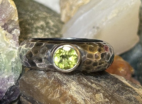 Retired SILPADA Sterling Silver & Peridot Ring Sz 5.5