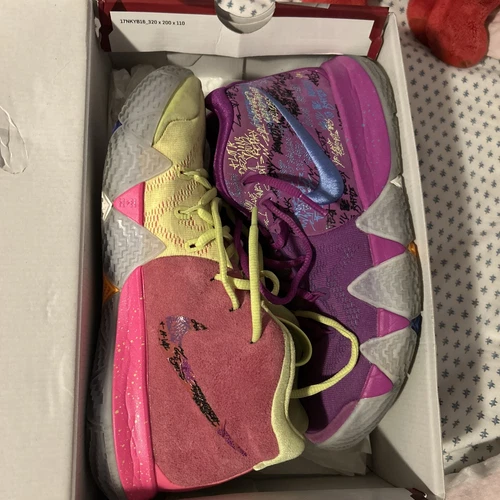 Size 8.5 - Nike Kyrie 4 Confetti 2017