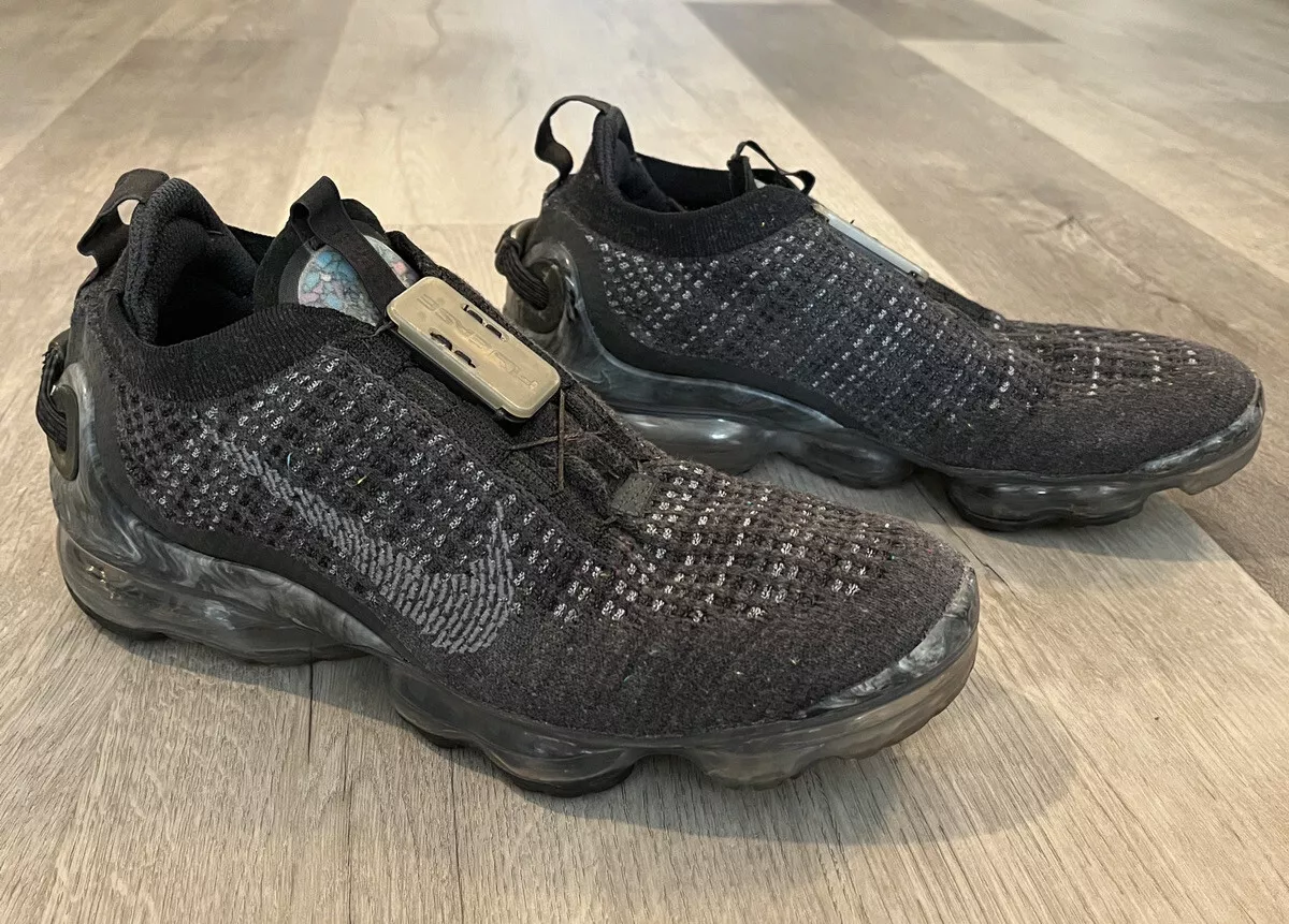 Nike Air VaporMax Flyknit 2020 Black Dark Gray Men Shoes CJ640-002 - Size 8 Nike Air VaporMax Flyknit 2020 Black Dark Gray Men Shoes CJ640-002 - Size 8