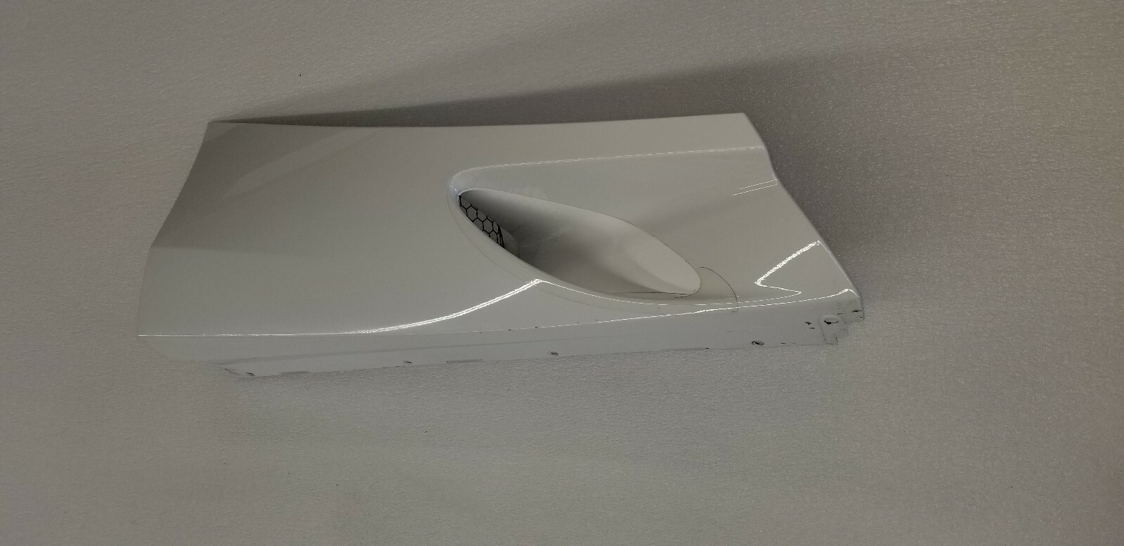 MCLAREN 720S RIGHT PASSENGER SIDE LOWER QUARTER PANEL ROCKER WHITE OEM 14AC628CP