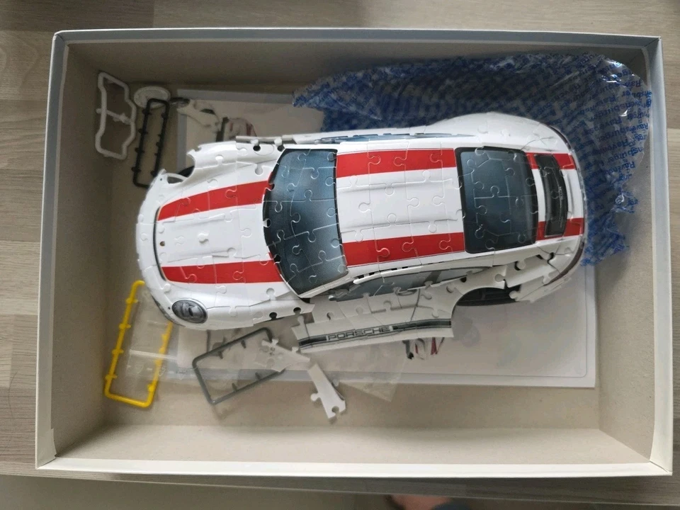 Ravensburger 3D Puzzle Porsche 911 R - État NEUF  - Photo 3/4