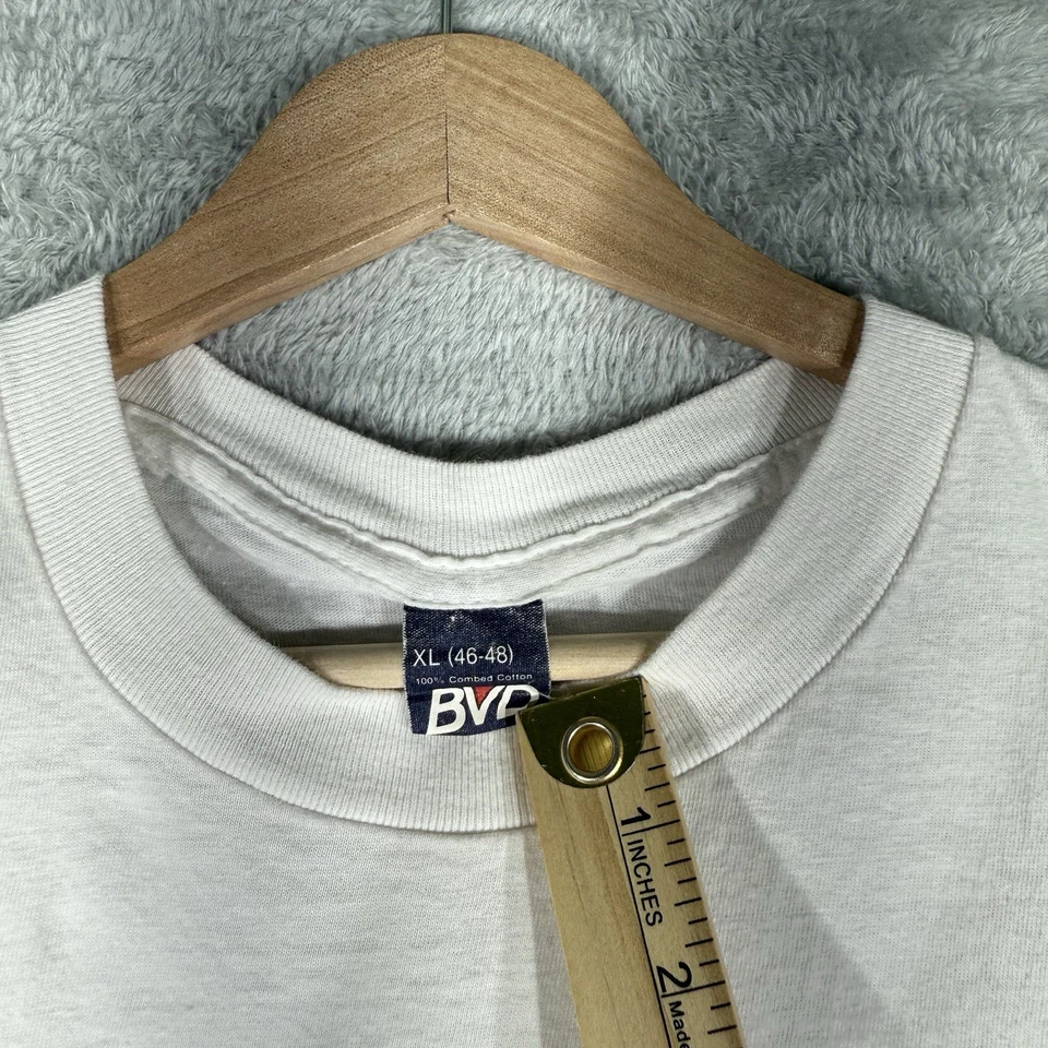 Camisa De Colección Perras #1 Para Hombre XL (SE ADAPTA A L) Blanca Años 80 Divertida Comedia Años 80 Puntada Única Foto 3 de 4