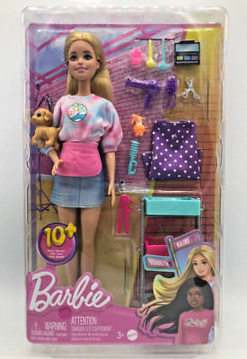 Barbie  Malibu  Puppe mit Zubehör Hund Haarbürste Föhn Schürze | HNK95 Mattel 