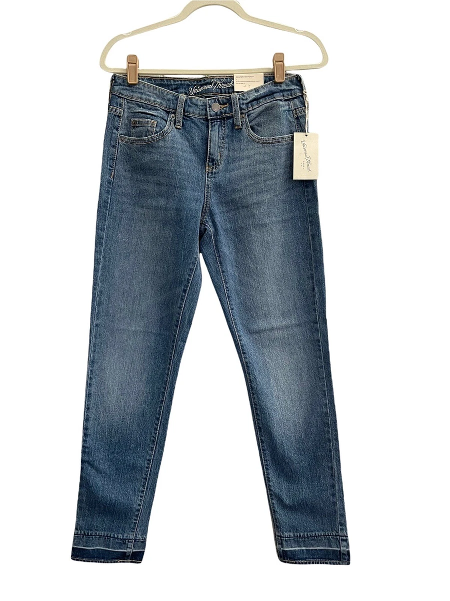 NWT Universal Thread Womens 2 Boyfriend Jeans Mid Rise Released
