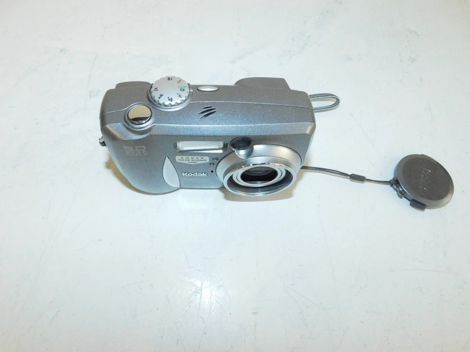 KODAK EasyShare DX4530 Digitalkamera (LSP15) - Bild 3 von 4