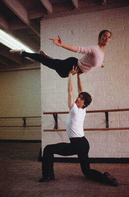 Olympics Figure Skating Duo Randy Gardner And Tai Babilonia 3 Old Sports Photo