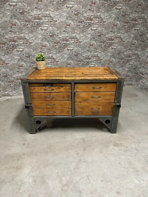 nr.1068  Kommode/Schrank/werkbank vintage industriell loft tisch