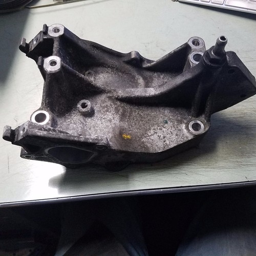04-08 Acura TSX OEM Factory Water Pump Housing K24A2 k24 bracket 05 06 07