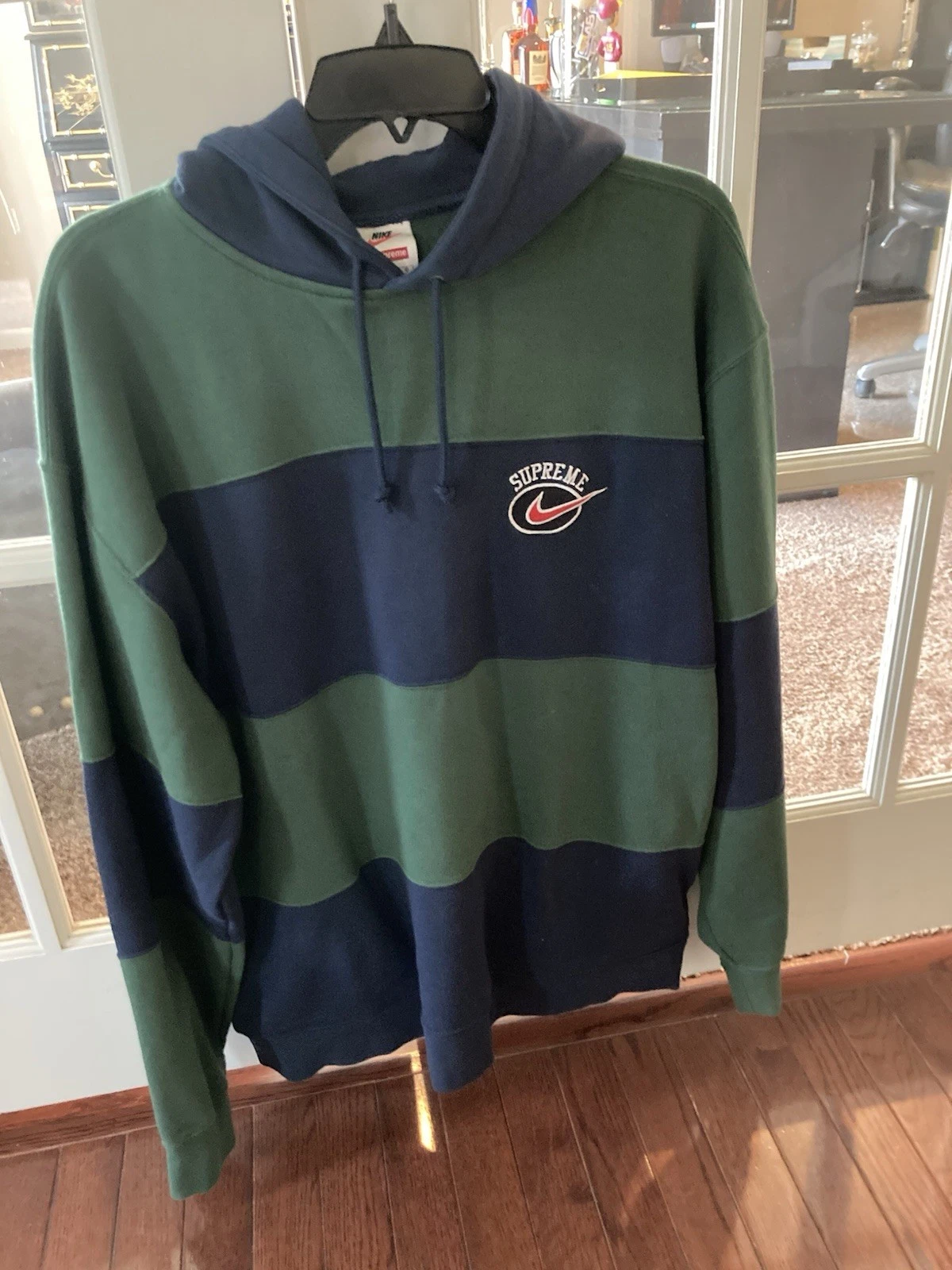 Sweat à capuche Nike Supreme   Taille L   Bleu/Vert