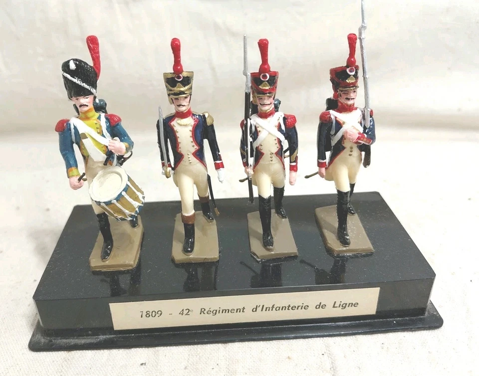 Figurine plastique - 42° Régiment d'infanterie de Ligne - 4 Figurines - 1809. - Photo 2/4