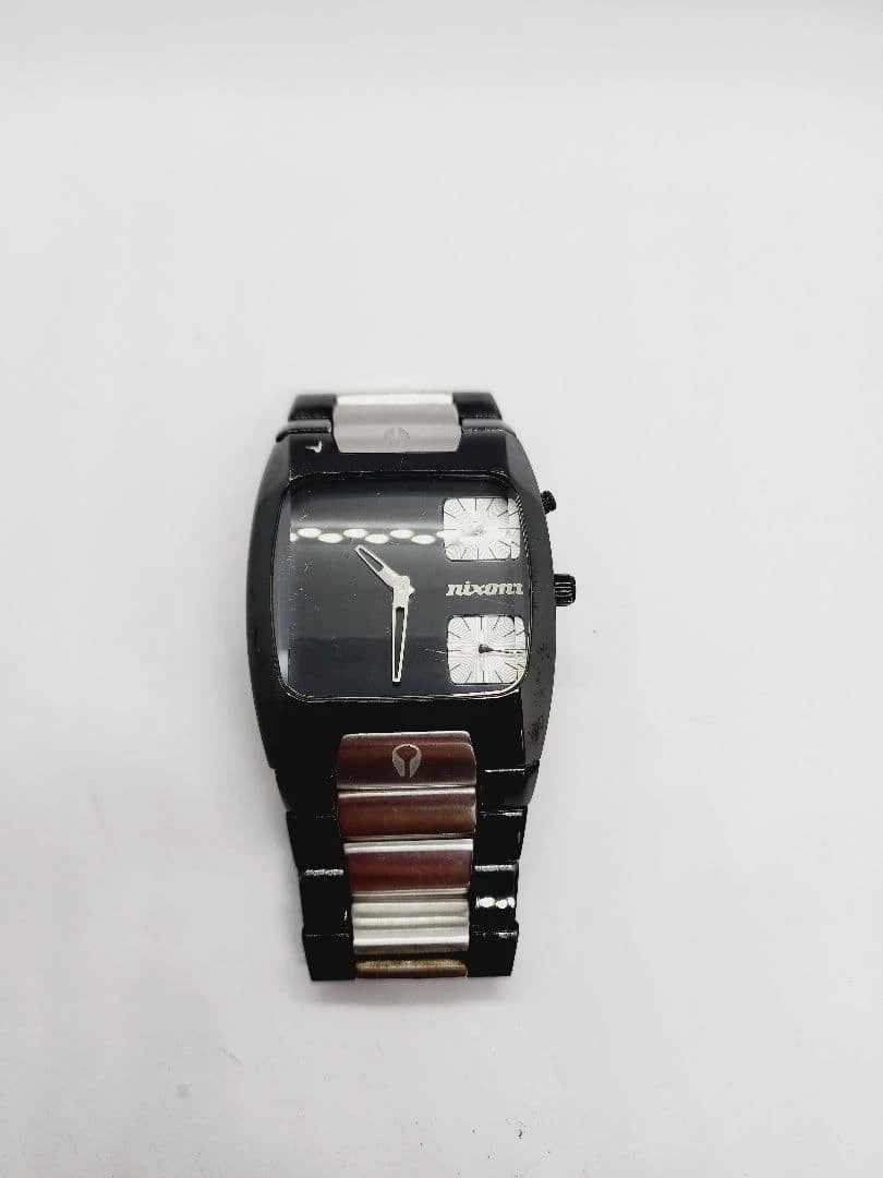 Preços baixos em Relógios de pulso Nixon Banks | eBay