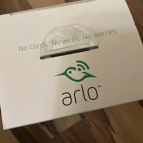 Netgear Adjustable Mount for Arlo Wire Free Cameras/Lights NEW - Picture 2 of 5