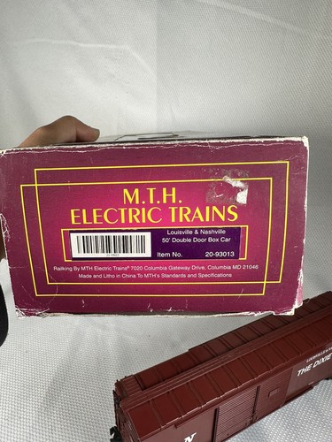 MTH 20-93013 Louisville & Nashville 50' Dobule Door Box Car O Gauge 41030 - Picture 8 of 8