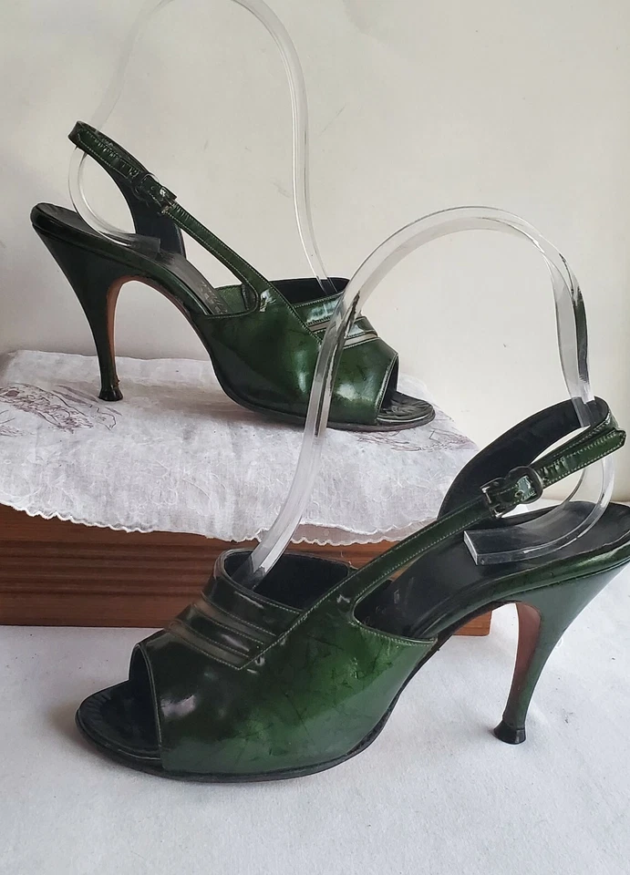 VTG 50s 'Treat' A'mano "Hand Made" Roma Last Green patent leather heel 4B & belt - Image 4 of 4