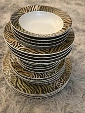 Studio Nova Jungle Beat Dinner Plates, Bowls, Set of 20 African Safari