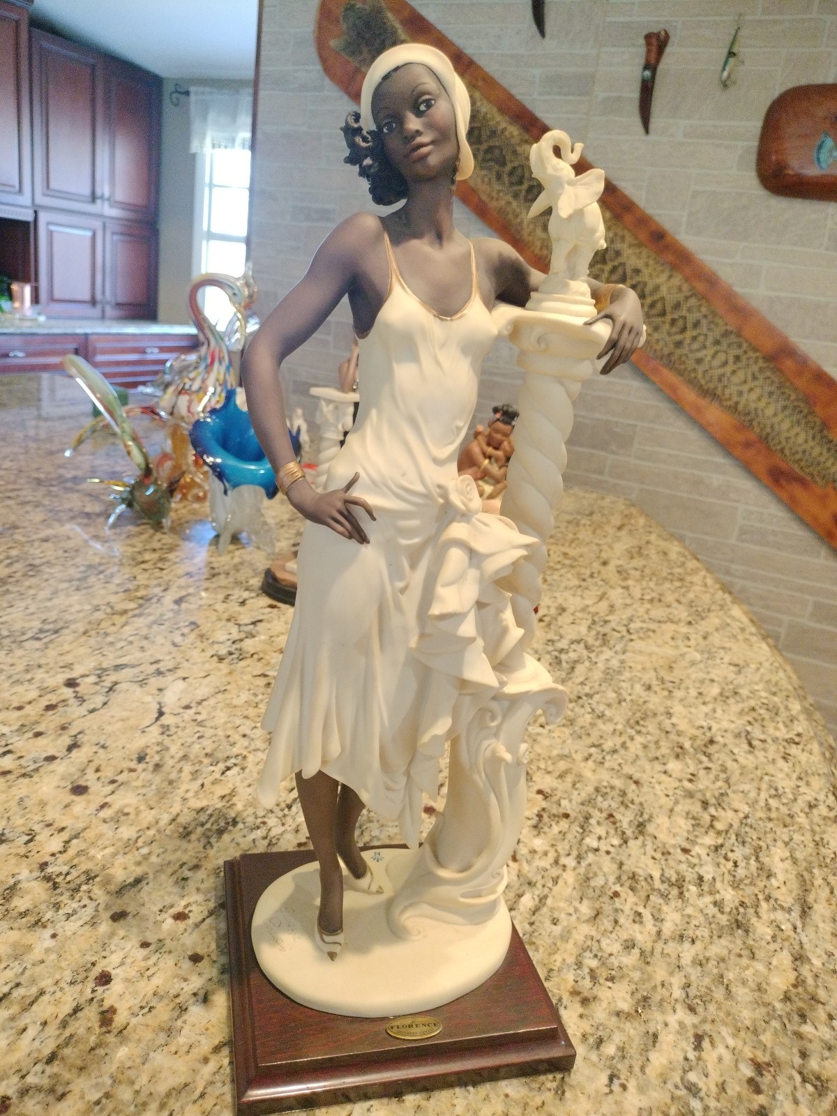 Original Giuseppe Armani 1973 Florence Sculture d'art "Mahogany" Porcelain Figur