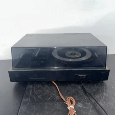 Vintage Panasonic Model RD-7683 Automatic turntable (untested/Power On )