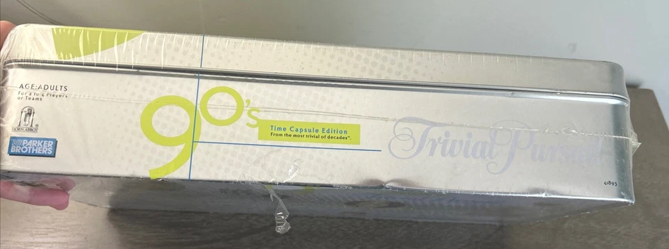 Trivial Pursuit 90s Time Capsule Edition Tin Case Parker Brothers New Sealed - Image 2 of 4