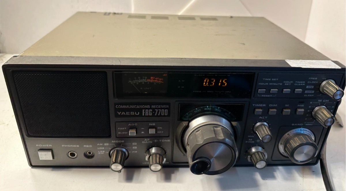 YAESU FRG-7700
