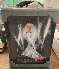 1994 Silver Screen Barbie FAO Schwarz Deluxe Barbie Clothing Trunk  Hangers