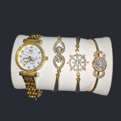 Gold Ladies Watch Bracelet Set by Accurate Moment - Free Shipping