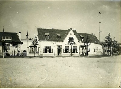 BELGIUM Ghent GHENT UNIVERSAL EXPO 1913 the farm in the modern village, PHOTO